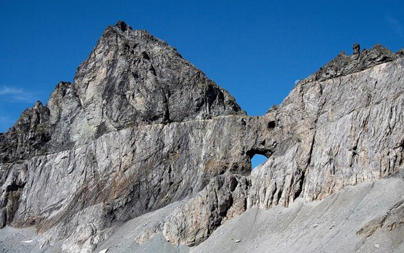 Le chevauchement principal de Glaris du Haut lieu tectonique Sardona